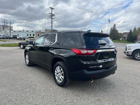 Used 2018 Chevrolet Traverse LT AWD/4WD image 3