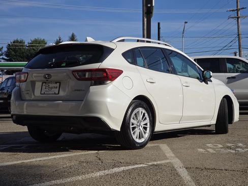 Used 2017 Subaru Impreza 2.0i Premium AWD/4WD image 7