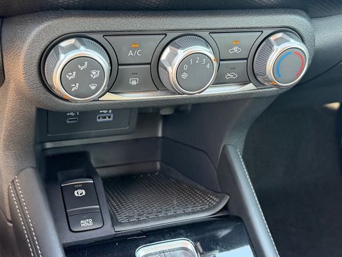 Certified 2024 Nissan Kicks SV FWD image 22