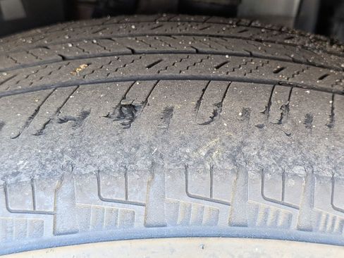 Used 2023 Nissan Ariya FWD image 11