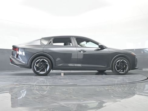 Used 2025 Kia K4 EX image 59