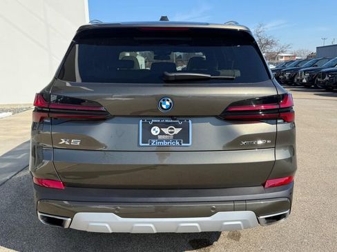 Certified 2025 BMW X5 xDrive50e w/ Executive Package AWD/4WD image 4