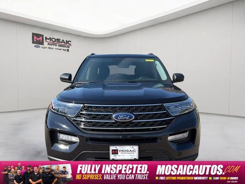 Used 2023 Ford Explorer XLT w/ Equipment Group 202A AWD/4WD image 2