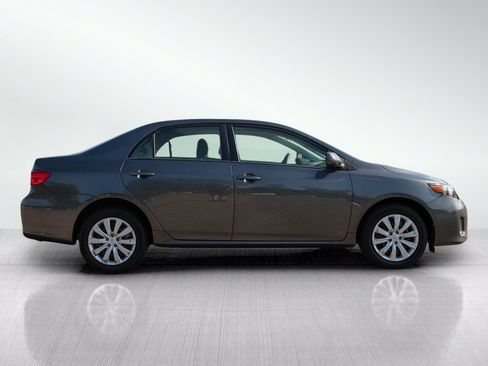 Used 2012 Toyota Corolla LE FWD image 6