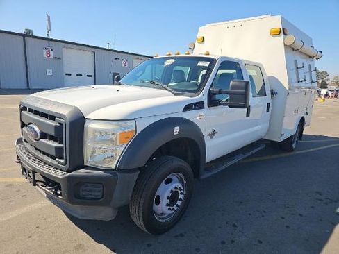 Used 2012 Ford F450 XL w/ Trailer Tow Pkg image 3