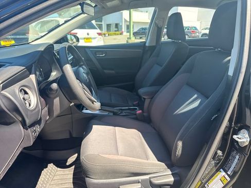 Used 2017 Toyota Corolla LE FWD image 15