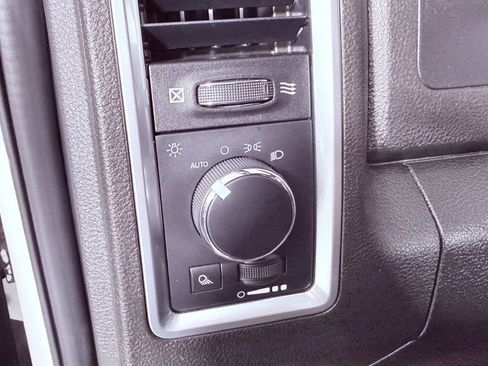 Used 2021 RAM 1500 Classic Warlock w/ Luxury Group AWD/4WD image 12