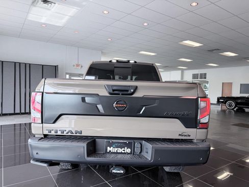 Used 2021 Nissan Titan PRO-4X w/ Pro-4x Utility Package AWD/4WD image 13