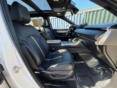 Used 2024 MAZDA CX-90 3.3 Turbo S w/ Premium Package image 27