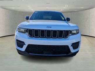 New 2025 Jeep Grand Cherokee Laredo X w/ Luxury Tech Group I video 2