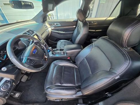 Used 2016 Ford Explorer Limited AWD/4WD image 12