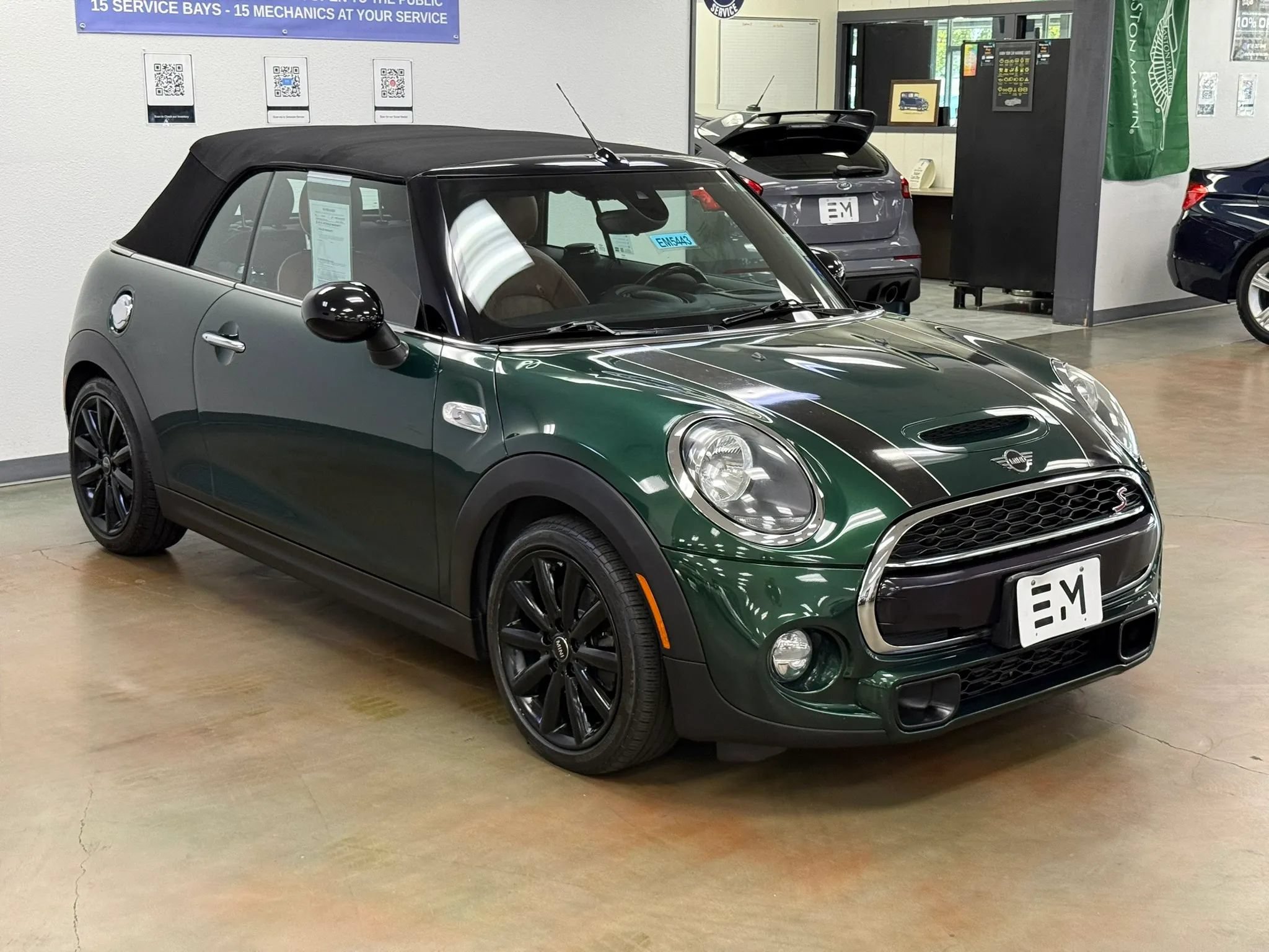 Used 2019 MINI Cooper S w/ Signature Upholstery Package FWD image 4