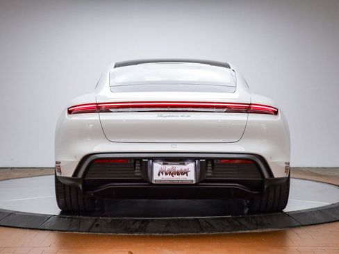 Certified 2022 Porsche Taycan 4S image 7