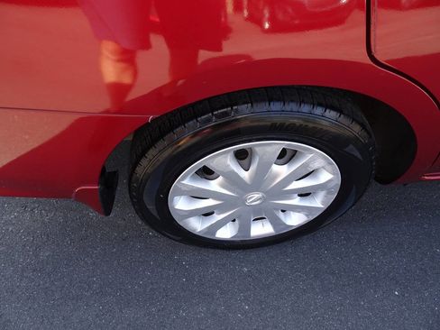 Used 2017 Nissan Versa SV image 11