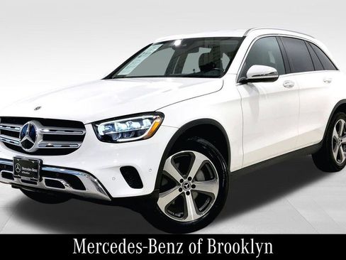 Used 2022 Mercedes-Benz GLC 300 4MATIC image 3