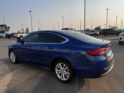 Used 2016 Chrysler 200 Limited FWD image 3
