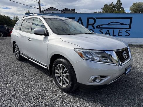 Used 2014 Nissan Pathfinder SL w/ SL Premium Package AWD/4WD image 1