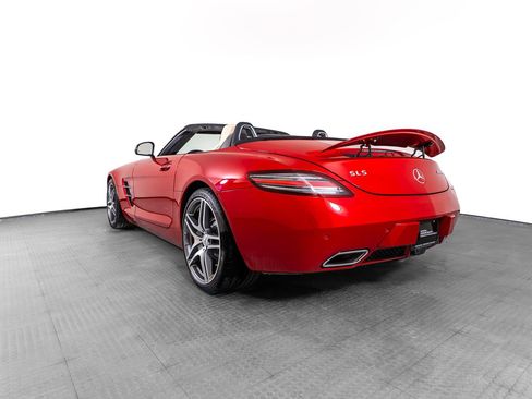 Used 2012 Mercedes-Benz SLS AMG Roadster image 3