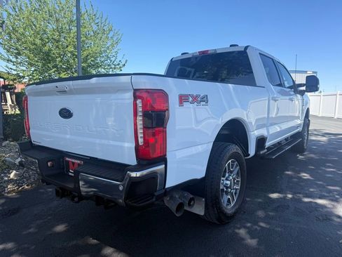 Used 2025 Ford F250 Lariat w/ FX4 Off-Road Package AWD/4WD image 5