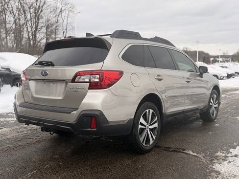 Used 2019 Subaru Outback 3.6R Limited image 6