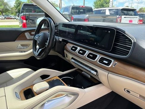 Used 2022 Mercedes-Benz GLE 350 4MATIC image 3