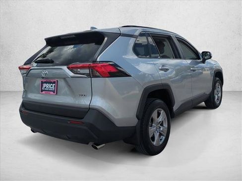 Certified 2025 Toyota RAV4 XLE FWD image 5