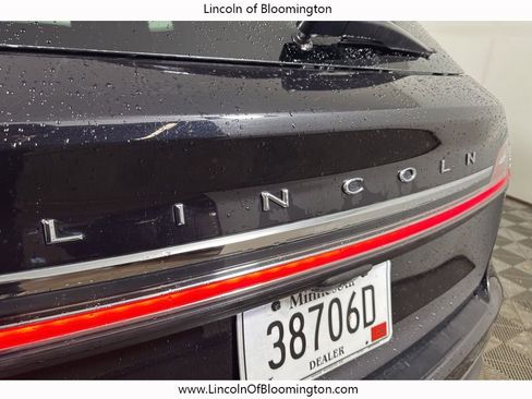 Certified 2022 Lincoln Nautilus Reserve w/ Equipment Group 201A image 24