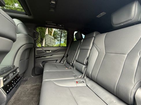 Used 2026 Lexus LX 700h Luxury w/ Appearance Package AWD/4WD image 14