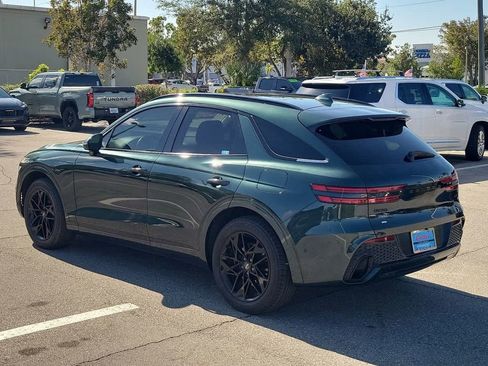 Used 2022 Genesis GV70 2.5T w/ Advanced Package image 13