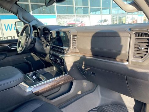 Used 2025 Chevrolet Silverado 2500 LT w/ Trail Boss Package image 28