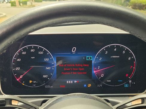 Used 2024 Mercedes-Benz C 300 Sedan image 22