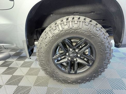 Used 2019 Chevrolet Silverado 1500 LT Trail Boss image 28