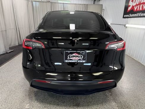 Used 2021 Tesla Model Y Long Range AWD/4WD image 5
