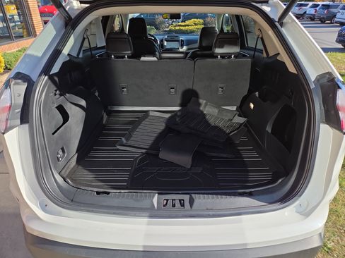 Used 2020 Ford Edge SEL w/ Convenience Package image 5