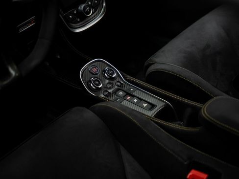 Used 2019 McLaren 600LT RWD image 50