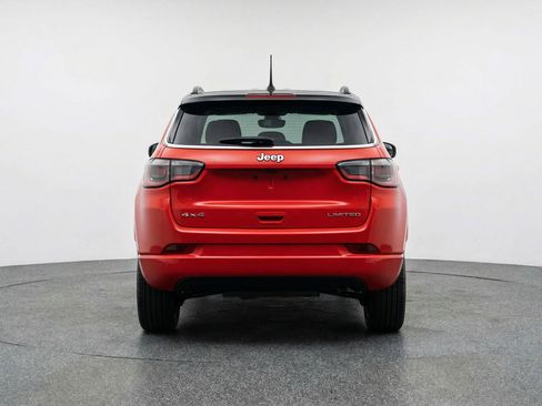 Used 2025 Jeep Compass Limited AWD/4WD image 7
