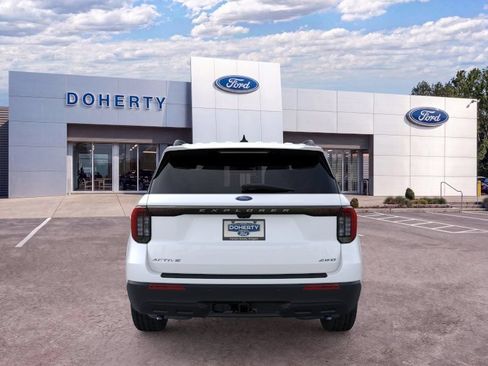 New 2026 Ford Explorer Active AWD/4WD image 5