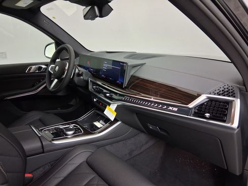 New 2026 BMW X5 sDrive40i w/ M Sport Package RWD image 30