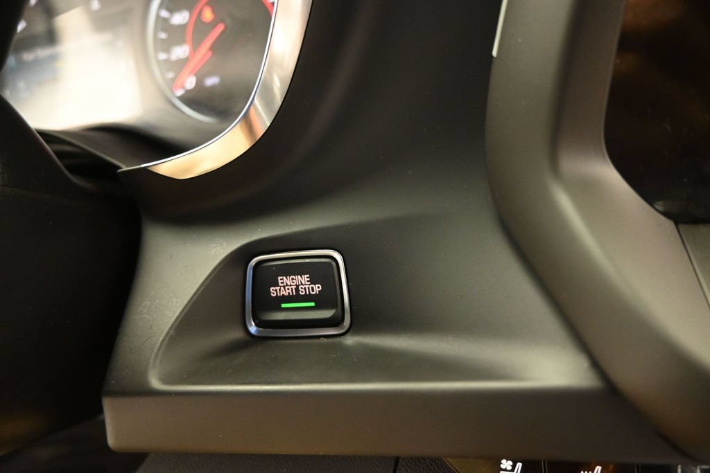 Used 2020 Chevrolet Camaro LT w/ Technology Package RWD image 23