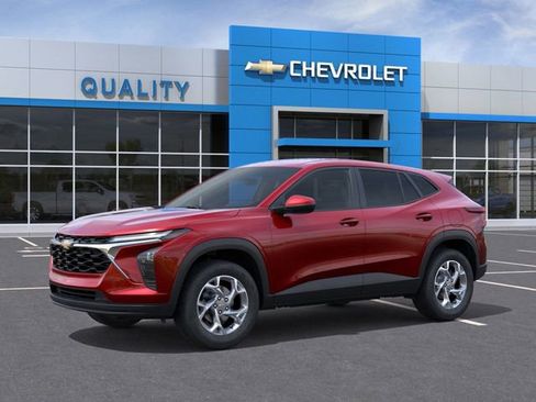 New 2026 Chevrolet Trax LS w/ LS Convenience Package image 2