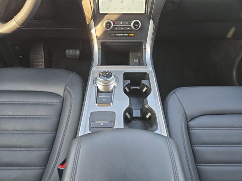 Used 2024 Ford Edge SEL w/ Convenience Package image 21