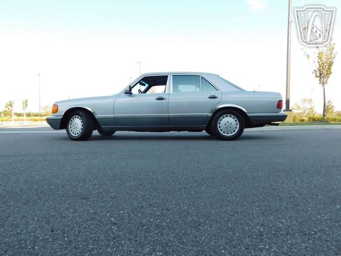 Used 1990 Mercedes-Benz 300 SE image 22