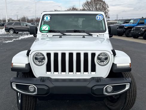 Used 2021 Jeep Wrangler Unlimited Sahara w/ Uconnect 4C Nav & Sound Group image 8