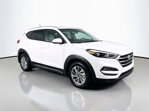 Used 2016 Hyundai Tucson SE w/ Option Group 12 AWD/4WD image 3