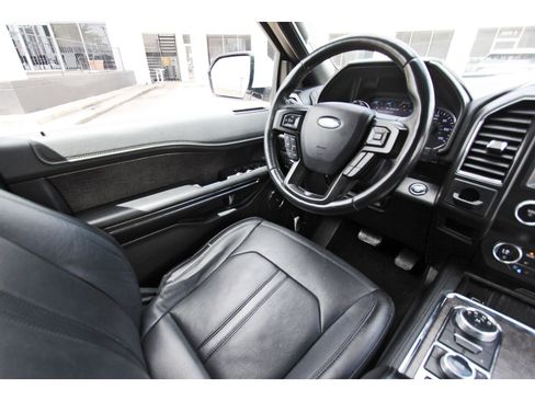 Used 2019 Ford Expedition Limited AWD/4WD image 9