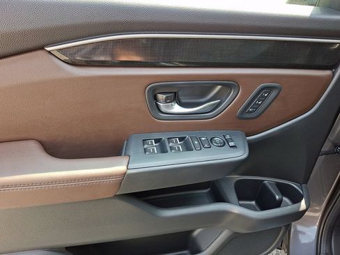 Used 2023 Honda Pilot Elite image 15