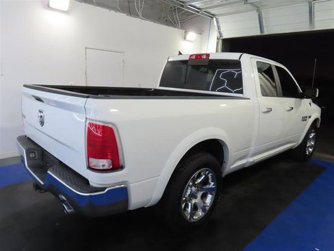 Used 2017 RAM 1500 Laramie image 13