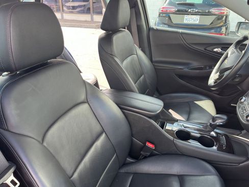 Used 2024 Chevrolet Malibu LT image 36