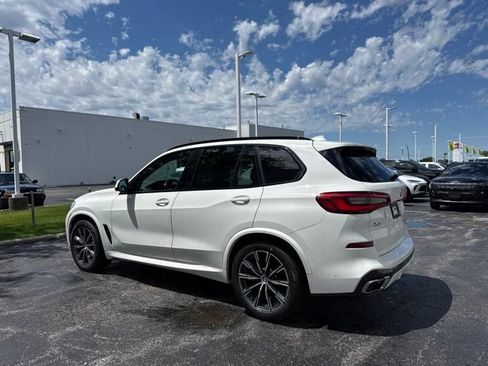 Used 2019 BMW X5 xDrive50i w/ M Sport Package AWD/4WD image 4