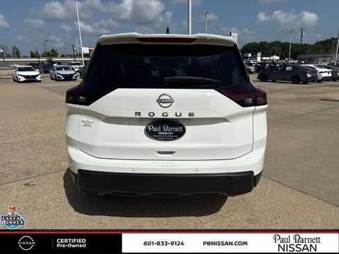 Certified 2026 Nissan Rogue S FWD image 9
